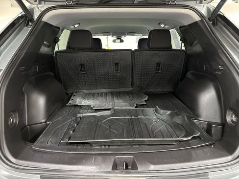 Used 2024 Chevrolet Blazer LT w/ Convenience Package FWD image 23