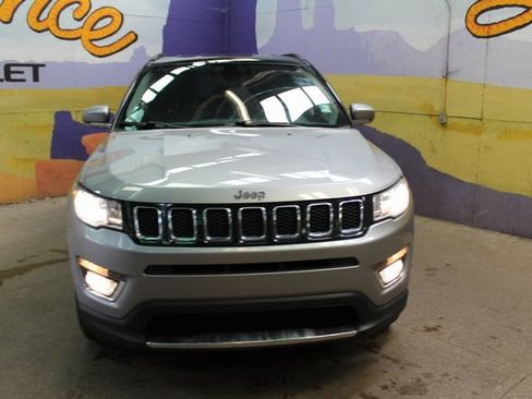 Used 2020 Jeep Compass Limited w/ Luxury Seat Group image 3
