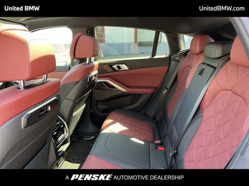 Used 2025 BMW X6 M60i w/ Climate Comfort Package image 23