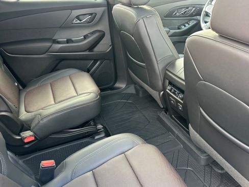Used 2022 Chevrolet Traverse High Country w/ LPO, Floor Liner Package image 20