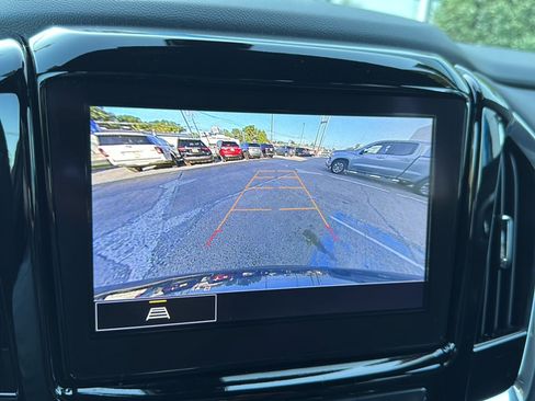 Used 2023 Chevrolet Traverse LT AWD/4WD image 38