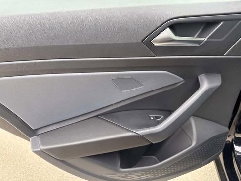 New 2026 Volkswagen Jetta SE FWD image 9