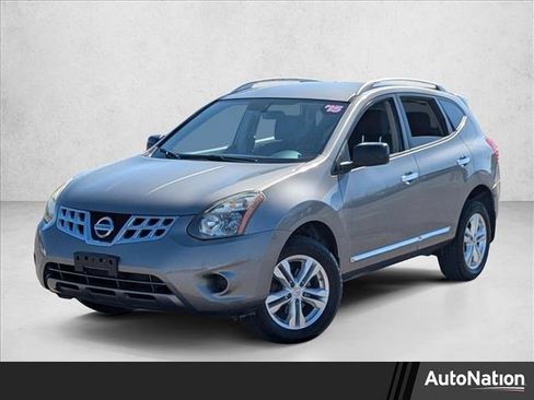 Used 2015 Nissan Rogue S w/ Convenience Package image 1