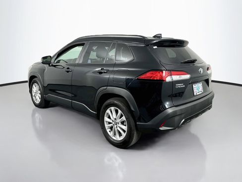 Certified 2023 Toyota Corolla Cross LE w/ Moonroof Package AWD/4WD image 5