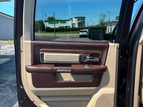Used 2016 RAM 1500 Laramie w/ Convenience Group AWD/4WD image 24