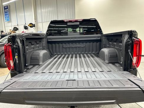 Used 2024 GMC Sierra 1500 Denali Ultimate AWD/4WD image 31