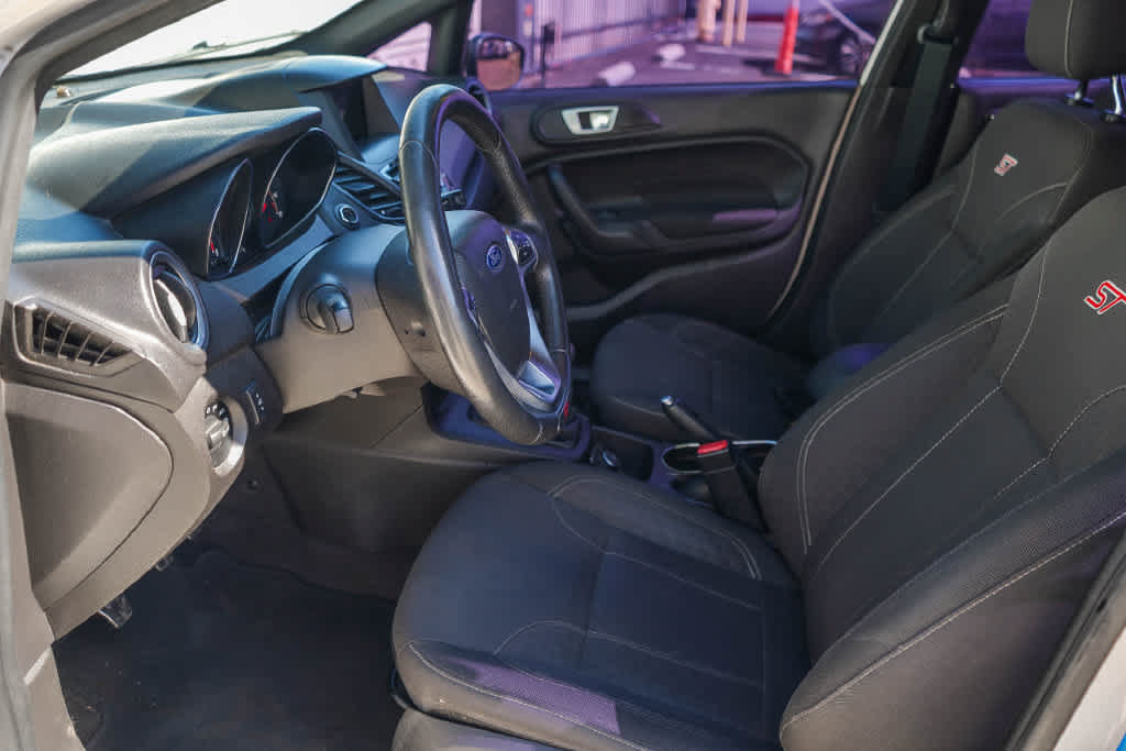 Used 2016 Ford Fiesta ST FWD image 12