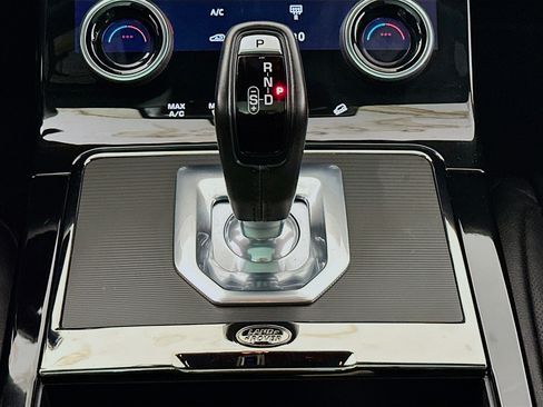 Used 2022 Land Rover Range Rover Evoque R-Dynamic S image 14