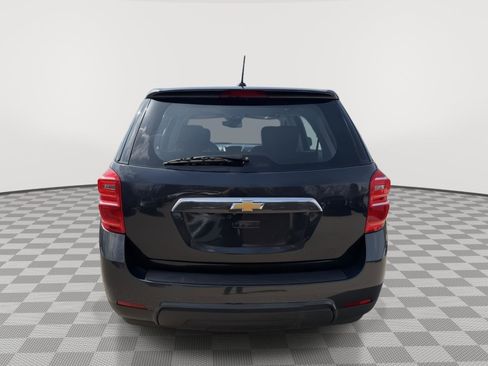 Used 2017 Chevrolet Equinox LS image 4