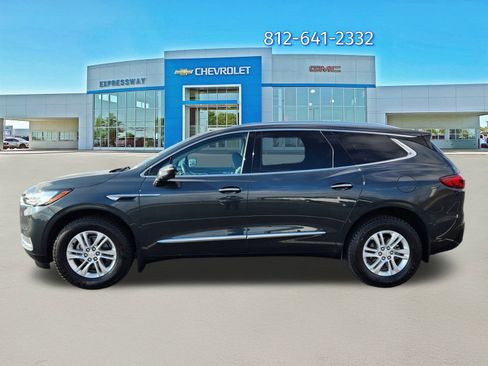 Used 2020 Buick Enclave Essence image 4