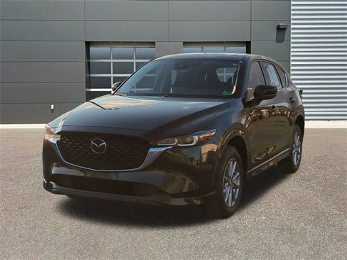 Used 2025 MAZDA CX-5 AWD 2.5 S w/ Preferred Package image 3