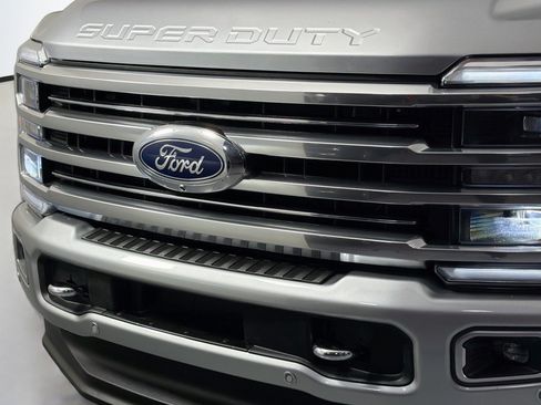 Used 2024 Ford F250 Limited w/ FX4 Off-Road Package AWD/4WD image 13