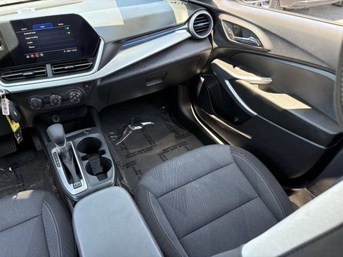 Used 2026 Chevrolet Trax LS FWD image 16