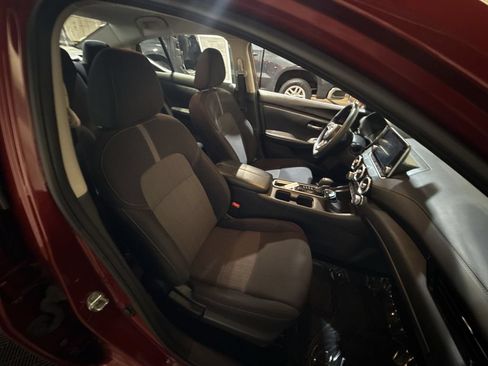 Used 2024 Nissan Sentra SV FWD image 24