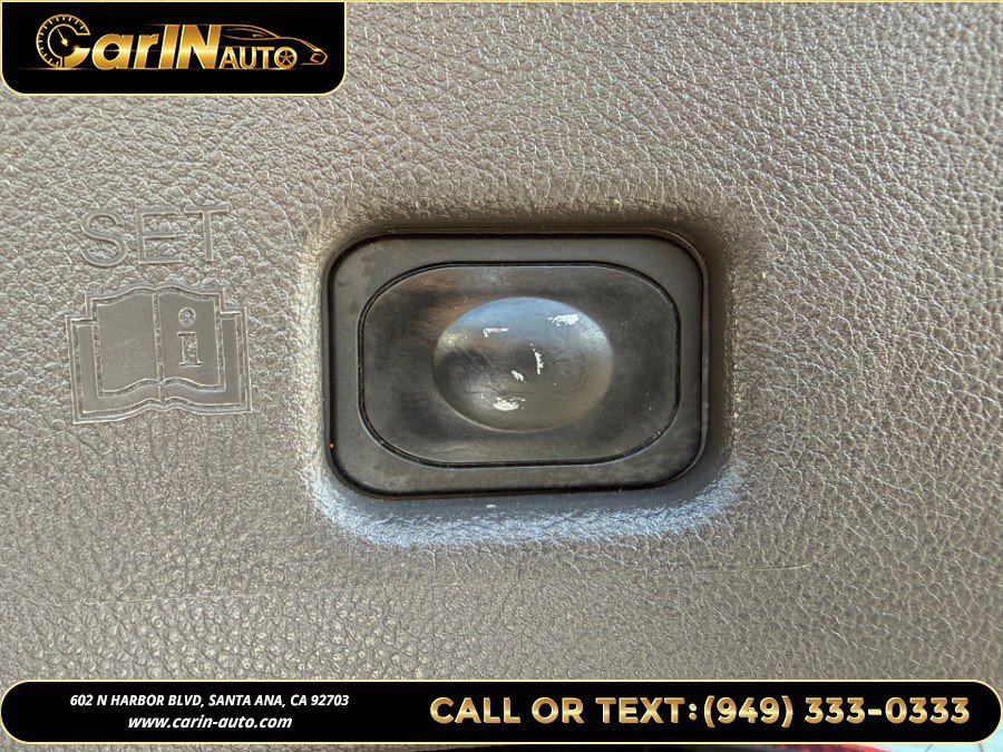 Used 2016 Lincoln MKX Reserve w/ Technology Package FWD image 31