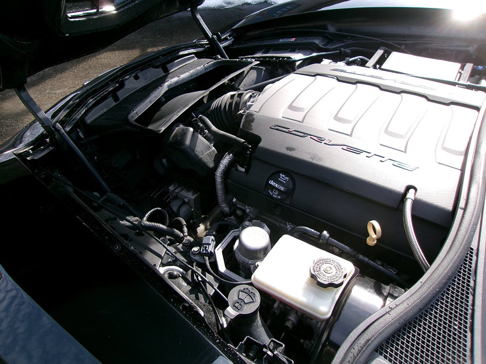Used 2014 Chevrolet Corvette Stingray Convertible w/ 3LT Preferred Equipment Group RWD image 8