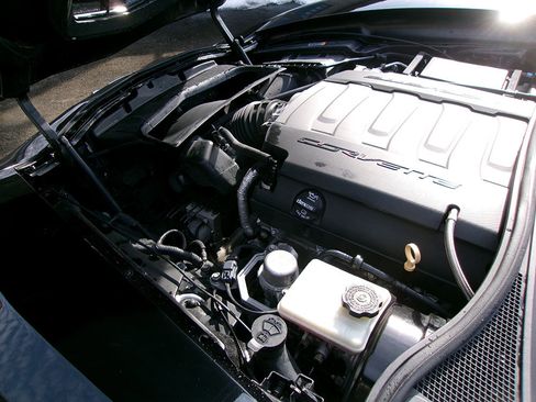 Used 2014 Chevrolet Corvette Stingray Convertible w/ 3LT Preferred Equipment Group RWD image 8