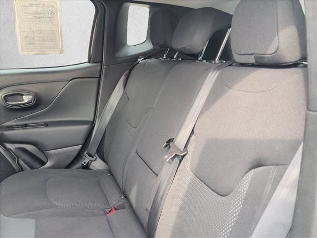 Used 2020 Jeep Renegade Altitude AWD/4WD image 19