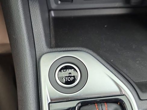 New 2025 Nissan Sentra SR w/ Trunk Package image 9