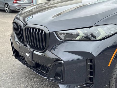 Used 2026 BMW X5 xDrive50e w/ M Sport Package image 10