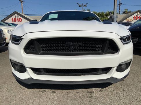 Used 2016 Ford Mustang GT Premium RWD image 3