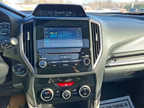 Used 2023 Subaru Forester Premium image 17