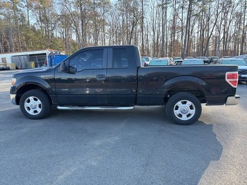 Used 2011 Ford F150 XLT w/ XLT Convenience Pkg image 2