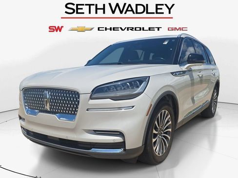 Used 2023 Lincoln Aviator Reserve w/ Elements Package Plus RWD image 3