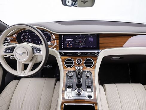 Used 2022 Bentley Continental GT AWD/4WD image 26