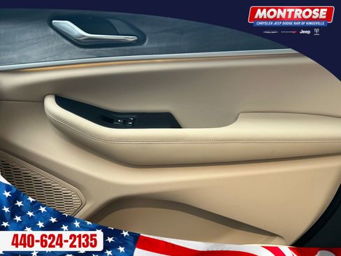 New 2025 Jeep Grand Cherokee L Limited w/ Luxury Tech Group II AWD/4WD image 12