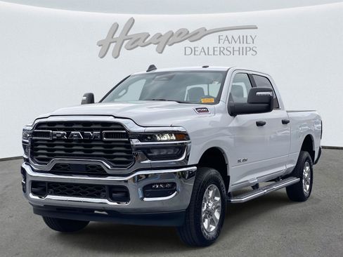 Used 2025 RAM 2500 Big Horn image 10