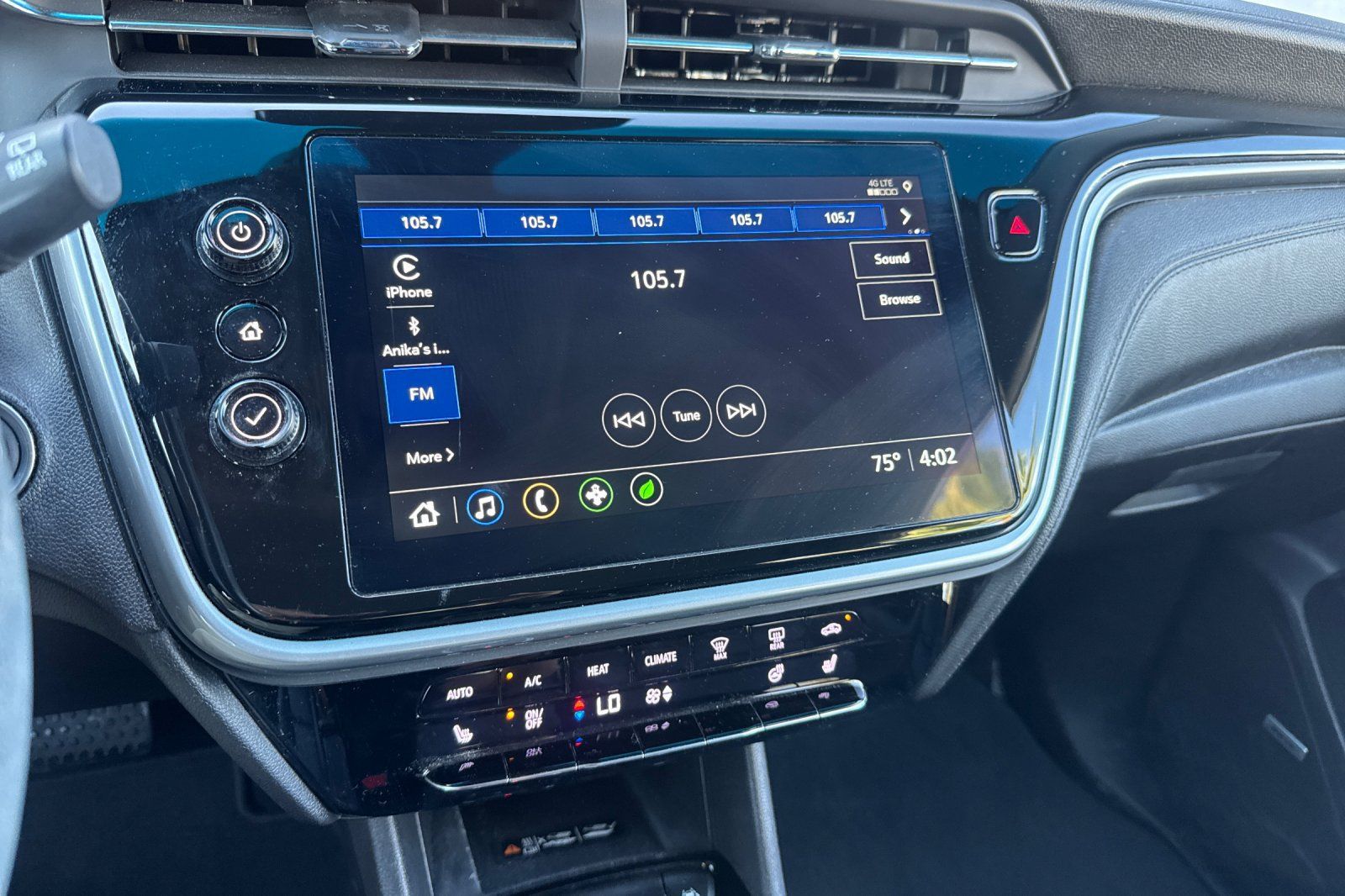 Used 2023 Chevrolet Bolt LT w/ Infotainment Package FWD image 27