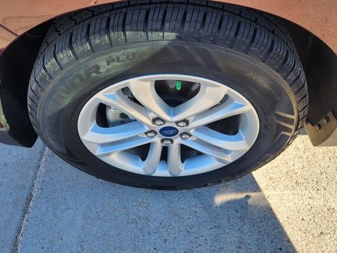 Used 2020 Ford Edge SEL w/ Convenience Package image 35