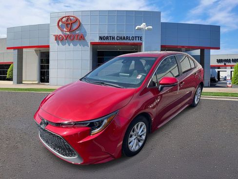 Used 2021 Toyota Corolla XLE image 5