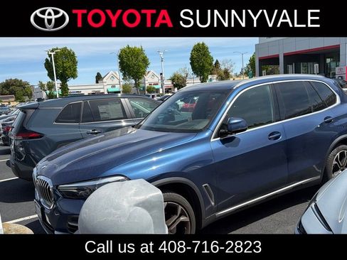 Used 2023 BMW X5 xDrive40i w/ Premium Package image 1