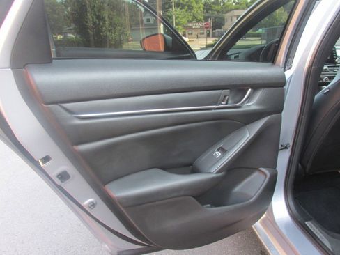 Used 2018 Honda Accord Sport image 72