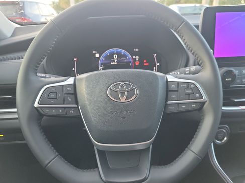 Used 2026 Toyota Grand Highlander XLE image 23