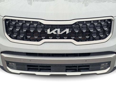 Certified 2023 Kia Telluride SX Prestige X-Line AWD/4WD image 3
