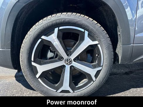 New 2026 Volkswagen Taos SEL AWD/4WD image 11