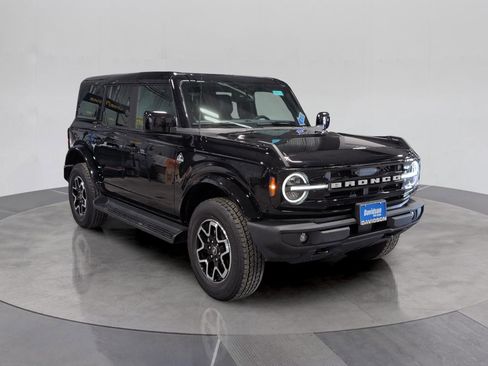 Certified 2025 Ford Bronco Outer Banks AWD/4WD image 9