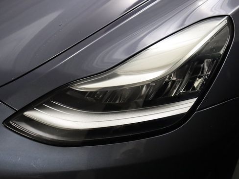 Used 2023 Tesla Model Y Long Range image 74