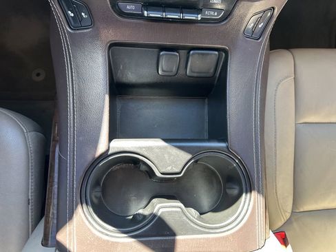 Used 2016 Chevrolet Tahoe LT image 8