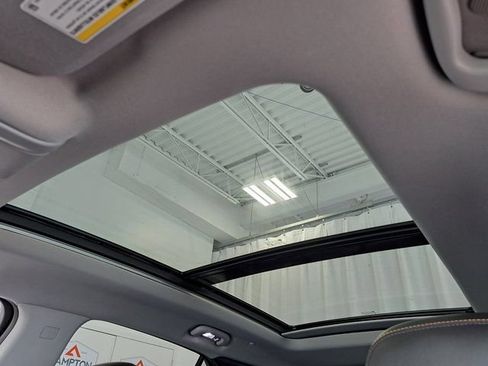Used 2019 Chevrolet Equinox Premier FWD image 26