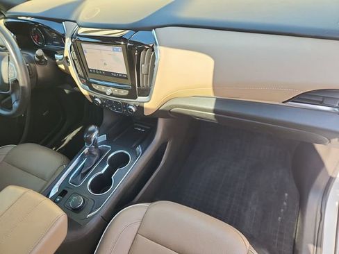 Used 2022 Chevrolet Traverse Premier w/ LPO, Floor Liner Package image 30