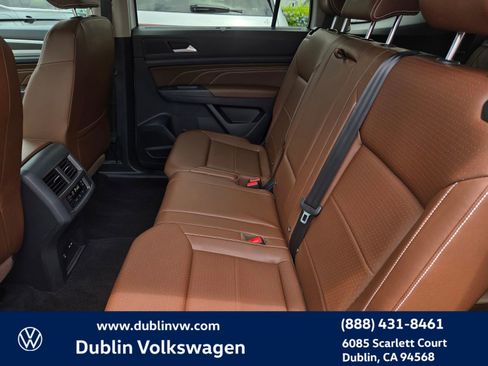 Used 2023 Volkswagen Atlas SE w/ Black Wheel Package FWD image 13