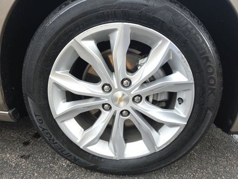 Used 2024 Chevrolet Malibu LT image 7