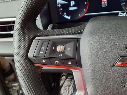 New 2025 Mitsubishi Outlander SE image 26