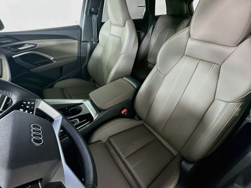 Used 2025 Audi Q5 Premium w/ Premium Plus AWD/4WD image 17