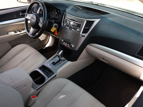 Used 2011 Subaru Outback 2.5i Premium w/ Popular Equipment Group 1B image 16