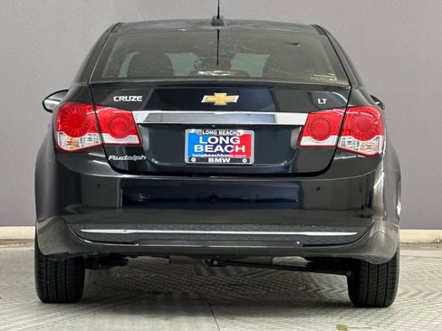 Used 2016 Chevrolet Cruze LT w/ RS Package FWD image 10